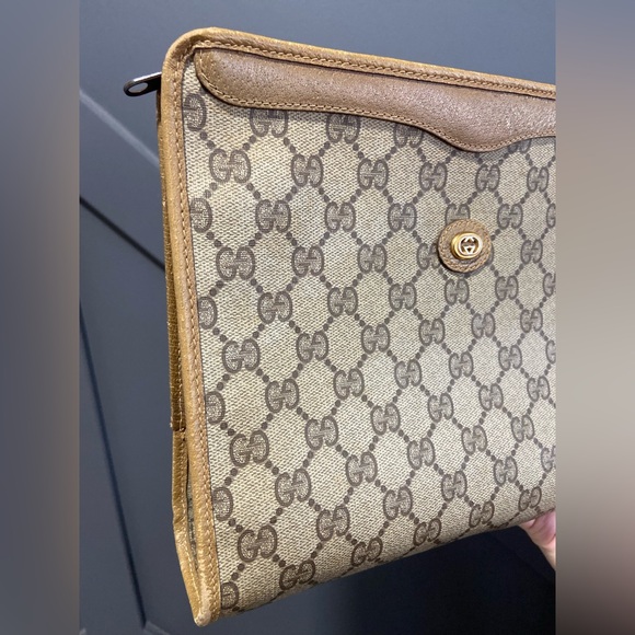 Gucci Beige and Brown Monogram Bag - Picture 4 of 15